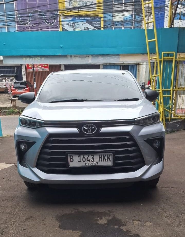 TOYOTA Grand Avanza G AT 1.5